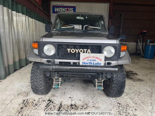 toyota landcruiser-70 1995 CFJ1243773 image 2