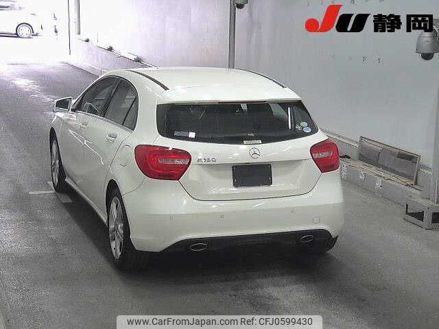 mercedes-benz a-class 2015 -MERCEDES-BENZ--Benz A Class WDD1760422V103645---MERCEDES-BENZ--Benz A Class WDD1760422V103645- image 2