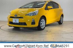 toyota aqua 2013 -TOYOTA--AQUA DAA-NHP10--NHP10-2213263---TOYOTA--AQUA DAA-NHP10--NHP10-2213263-