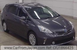 toyota prius-α 2011 CFJ1866425