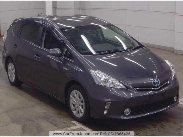 toyota prius-α 2011 CFJ1866425 image 1