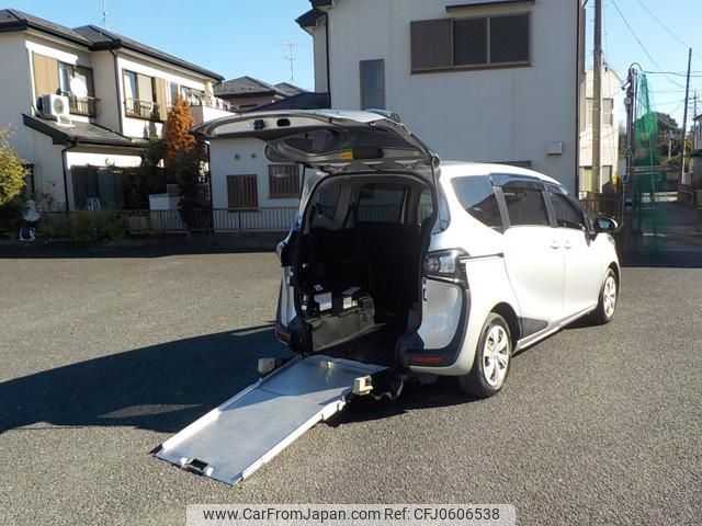 toyota sienta 2019 -TOYOTA--Sienta NSP172G--709444---TOYOTA--Sienta NSP172G--709444- image 1