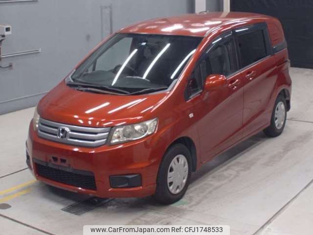 honda freed-spike 2011 CFJ1748533 image 1