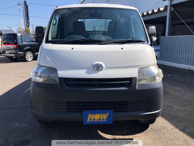 toyota townace-truck 2013 GOO_JP_700030018430250430001 image 2
