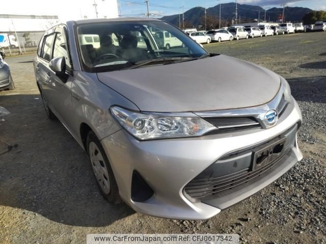 toyota corolla-fielder 2017 quick_quick_DAA-NKE165G_NKE165-7168258 image 2