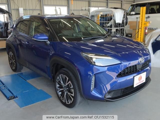 toyota yaris-cross 2022 CFJ1532115 image 2