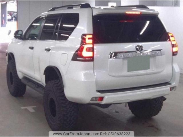 toyota land-cruiser-prado 2018 quick_quick_LDA-GDJ150W_GDJ150-0027996 image 2