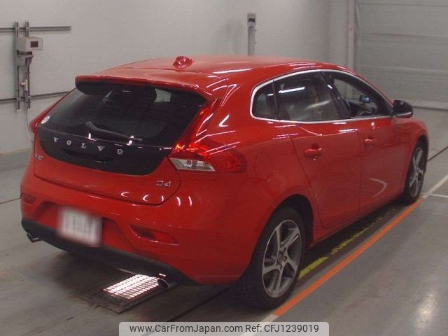 volvo v40 2016 -VOLVO--Volvo V40 MD4204T-YV1MVA8RDG2332923---VOLVO--Volvo V40 MD4204T-YV1MVA8RDG2332923- image 2