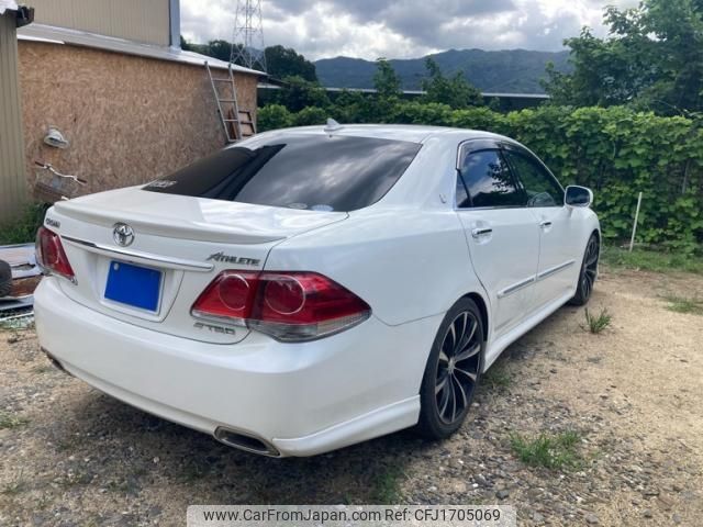 toyota crown 2010 CFJ1705069 image 2