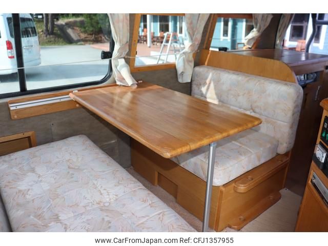 toyota grand-hiace 2003 GOO_JP_700070848530250630002 image 2