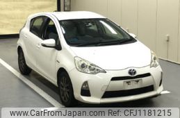 toyota aqua 2014 -TOYOTA--AQUA NHP10-6301680---TOYOTA--AQUA NHP10-6301680-