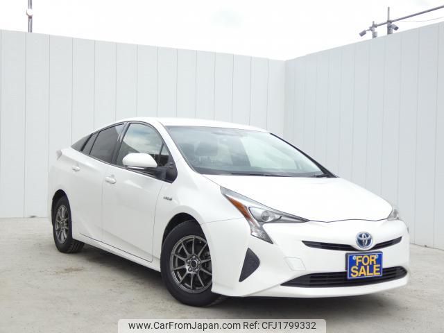 toyota prius 2017 CFJ1799332 image 1