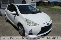 toyota aqua 2012 CFJ1447083