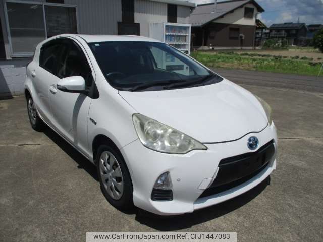 toyota aqua 2012 CFJ1447083 image 1