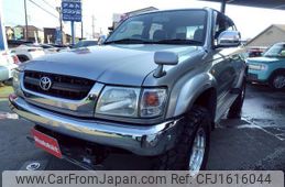 toyota hilux-sports-pick-up 2002 CFJ1616044