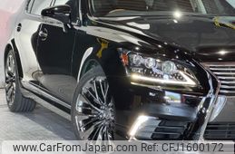 lexus is 2013 CFJ1600172