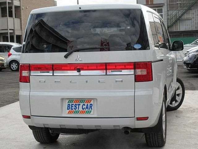 Mitsubishi delica d5 2018