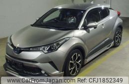 toyota c-hr 2017 CFJ1852349