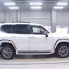 toyota land-cruiser-wagon 2025 CFJ1497975 image 4
