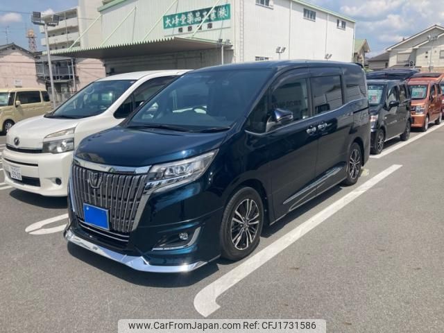 toyota esquire 2018 CFJ1731586 image 2