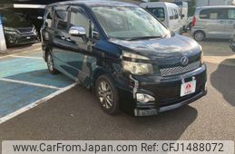toyota voxy 2011 CFJ1488072