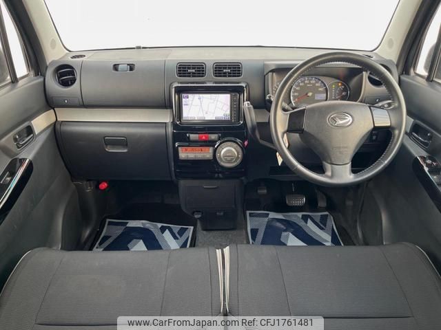 daihatsu move-conte 2013 CFJ1761481 image 2