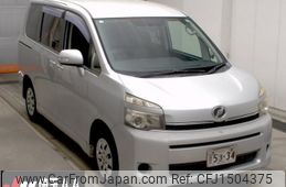 toyota voxy 2012 CFJ1504375