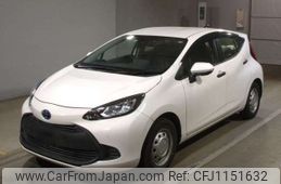 toyota aqua 2022 -TOYOTA--AQUA 6AA-MXPK10--MXPK10-2001912---TOYOTA--AQUA 6AA-MXPK10--MXPK10-2001912-