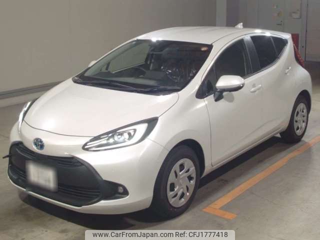 toyota aqua 2025 CFJ1777418 image 1