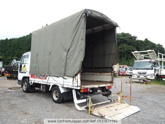 nissan atlas 2004 CFJ1677793 image 1