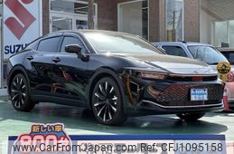 toyota crown 2023 GOO_JP_700060017330250427014