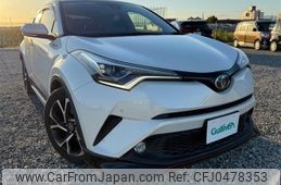 toyota c-hr 2017 -TOYOTA--C-HR DAA-ZYX10--ZYX10-2061753---TOYOTA--C-HR DAA-ZYX10--ZYX10-2061753-