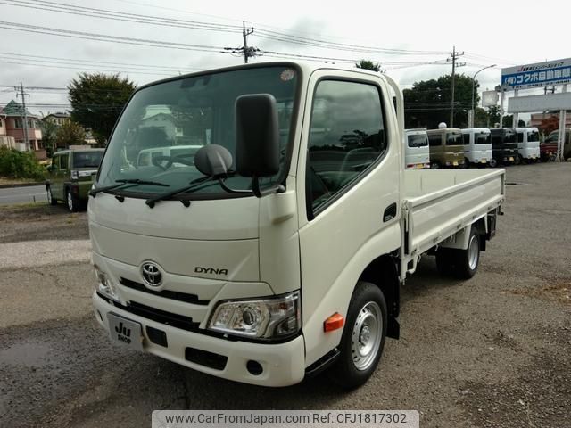 toyota dyna-truck 2025 CFJ1817302 image 1