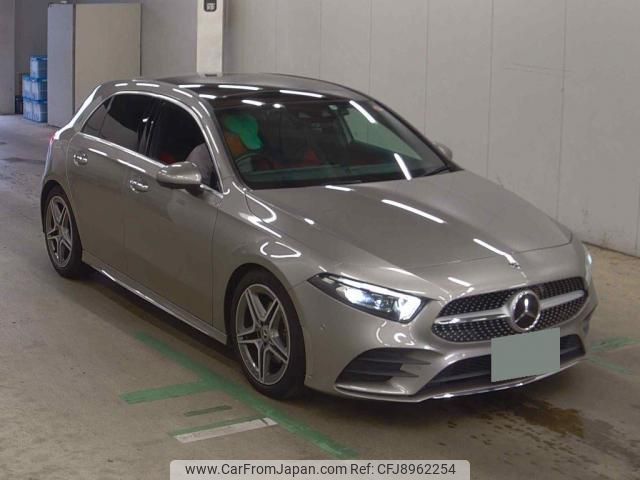 mercedes-benz a-class 2018 quick_quick_5BA-177084_WDD1770842J060029 image 1