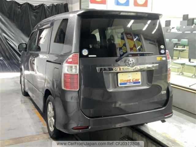 toyota noah 2009 TE1601 image 1