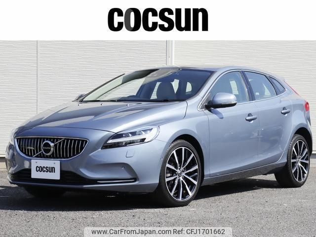 volvo v40 2017 CFJ1701662 image 1