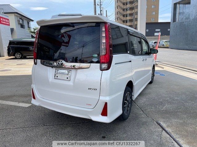 toyota noah 2016 -TOYOTA--Noah ZRR85W--0064904---TOYOTA--Noah ZRR85W--0064904- image 2