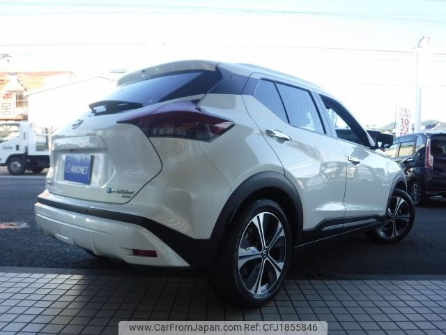 nissan kix 2023 CFJ1855846 image 2