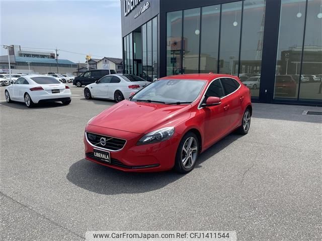 volvo v40 2016 -VOLVO--Volvo V40 LDA-MD4204T--YV1MVA8RDG2331149---VOLVO--Volvo V40 LDA-MD4204T--YV1MVA8RDG2331149- image 1
