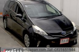 toyota prius-α 2012 CFJ1651944