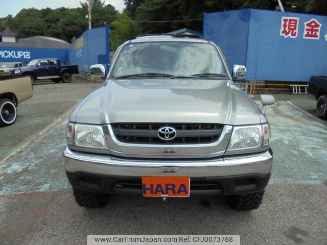 toyota hilux-sports-pick-up 2003 GOO_NET_EXCHANGE_0501137A30240803W001 image 2