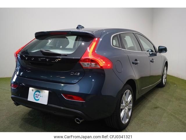 volvo v40 2017 -VOLVO 【杉並 310ﾅ58】--Volvo V40 MD4204T--J2465533---VOLVO 【杉並 310ﾅ58】--Volvo V40 MD4204T--J2465533- image 2