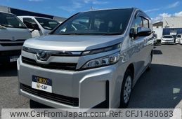 toyota voxy 2018 CFJ1480683