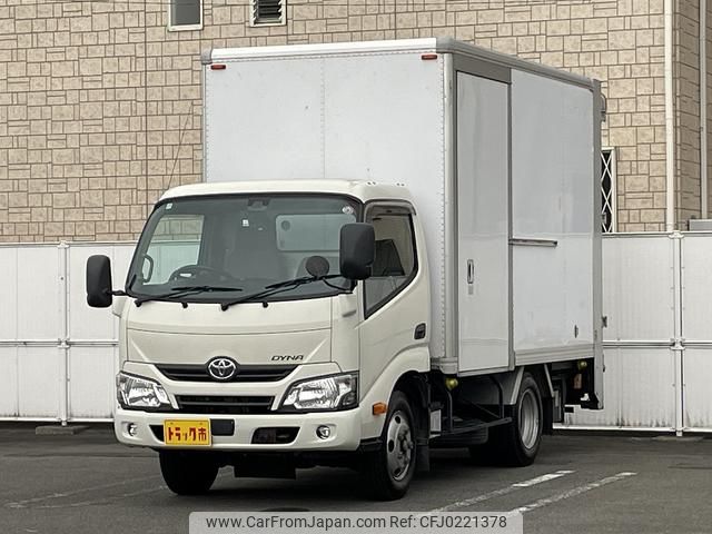 toyota dyna-truck 2017 GOO_NET_EXCHANGE_0403464A30240917W001 image 2