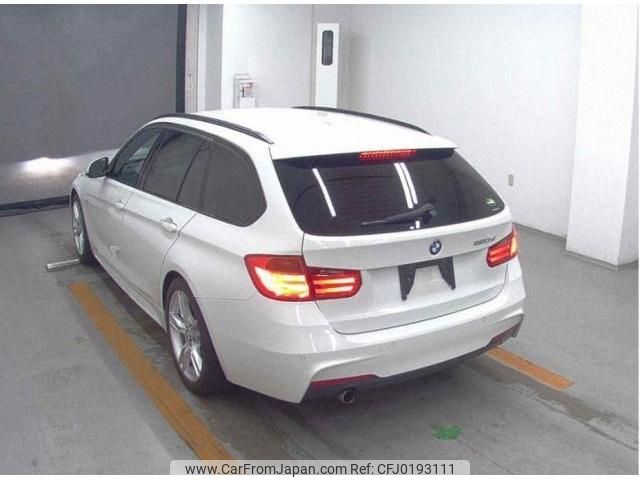 bmw 3-series 2014 quick_quick_LDA-3D20_WBA3K32020K403002 image 2