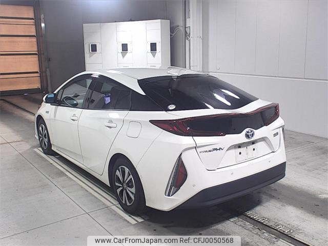 toyota prius-phv 2017 -TOYOTA--Prius PHV ZVW52-3060040---TOYOTA--Prius PHV ZVW52-3060040- image 2