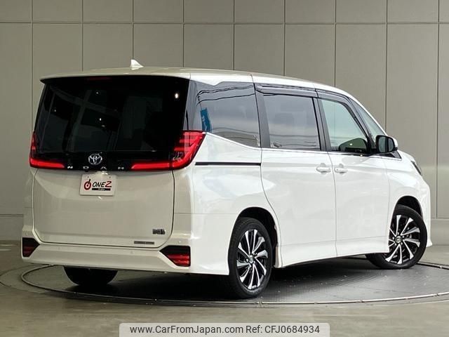 toyota noah 2023 -TOYOTA--Noah ZWR90W--ZWR90-0067552---TOYOTA--Noah ZWR90W--ZWR90-0067552- image 2