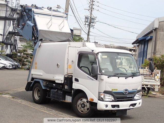 hino dutro 2017 -HINO--Hino Dutoro TSG-XKU600X--XKU600-0001814---HINO--Hino Dutoro TSG-XKU600X--XKU600-0001814- image 1