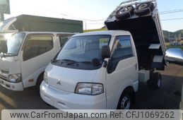 mitsubishi delica-truck 2002 quick_quick_GC-SK82TM_SK82TM-200642