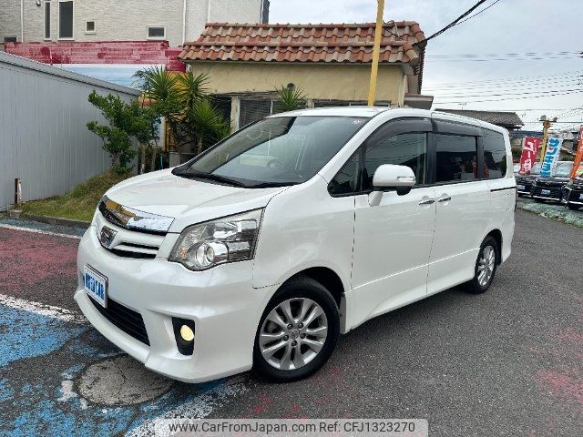 toyota noah 2012 -TOYOTA 【名変中 】--Noah ZRR70W--0530675---TOYOTA 【名変中 】--Noah ZRR70W--0530675- image 1